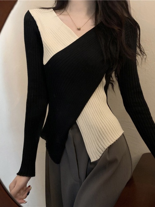 엘로 배색 브이넥 긴팔티